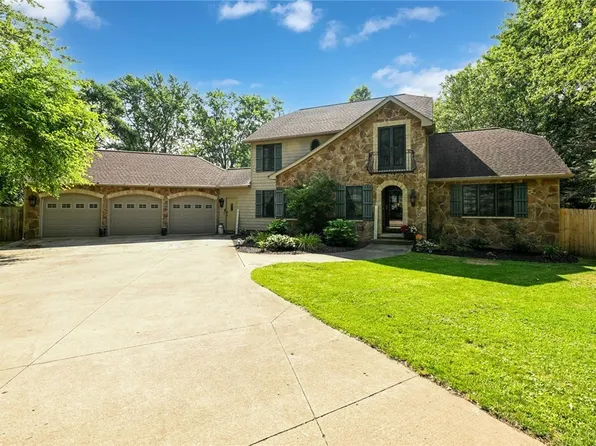 4816 Ellinda Cir NW, Canton, OH 44709
