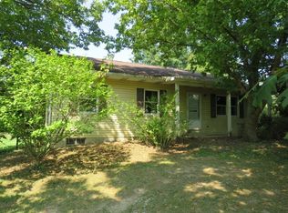 110 Tate Rd, Hookstown, PA 15050