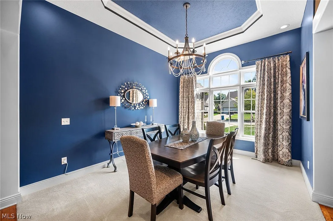 3 bed, 2.5 bath, 3332 sqft, $4,500 — Photo 3