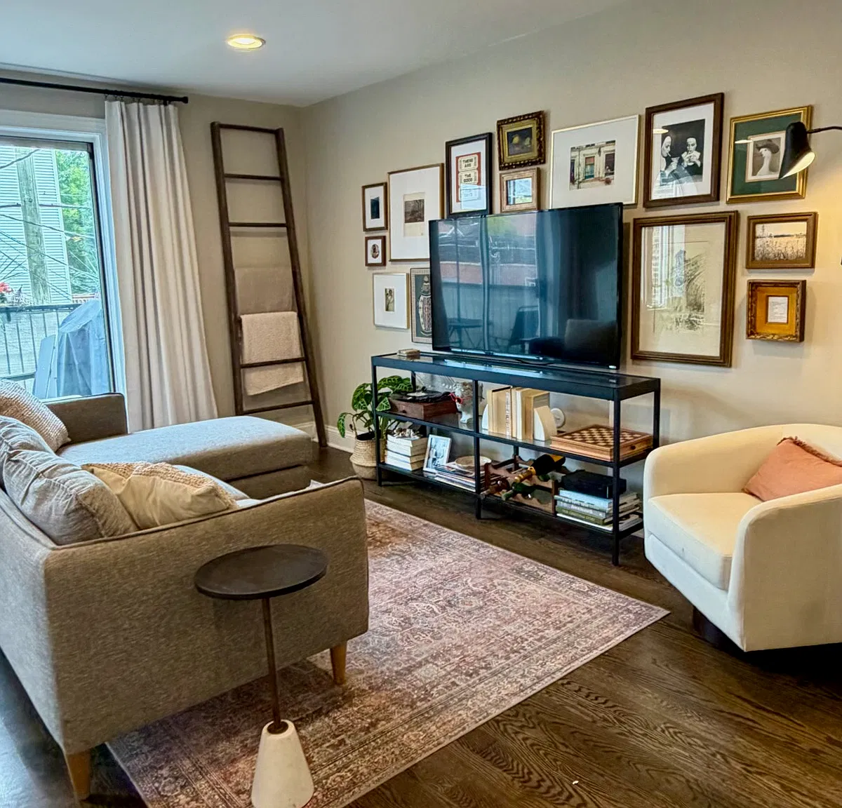 3 bed, $3,900 — Photo 2