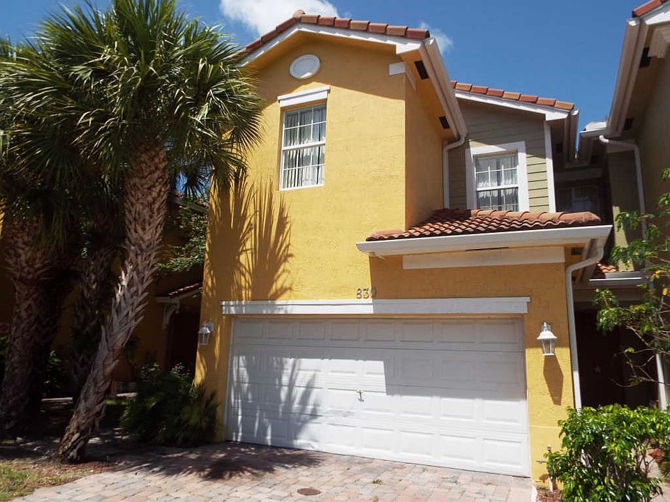 1st image of 830 Pipers Cay Dr
