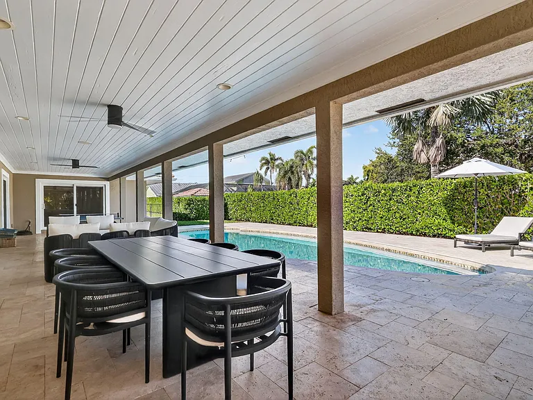 937 SW 34th Ct — Photo 32