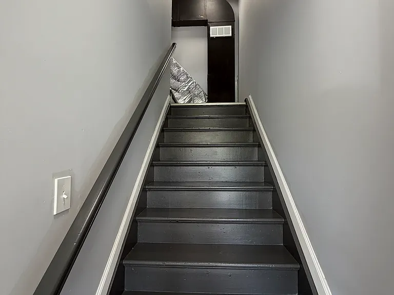 8631 Beaubien St #8 — Photo 4