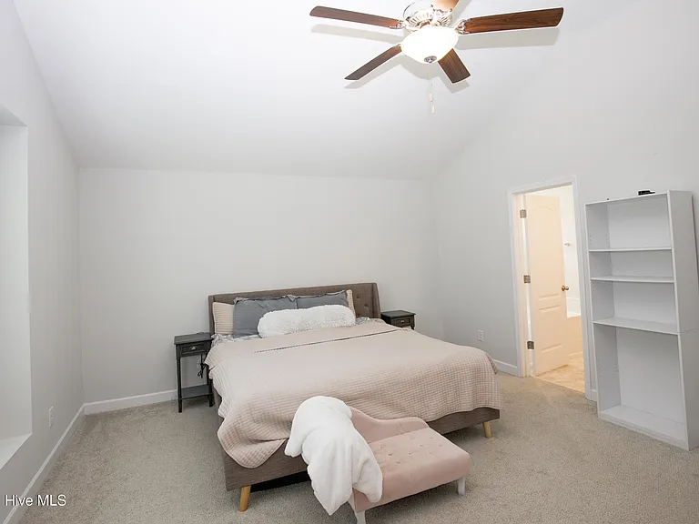 88 Kensington Dr — Photo 34