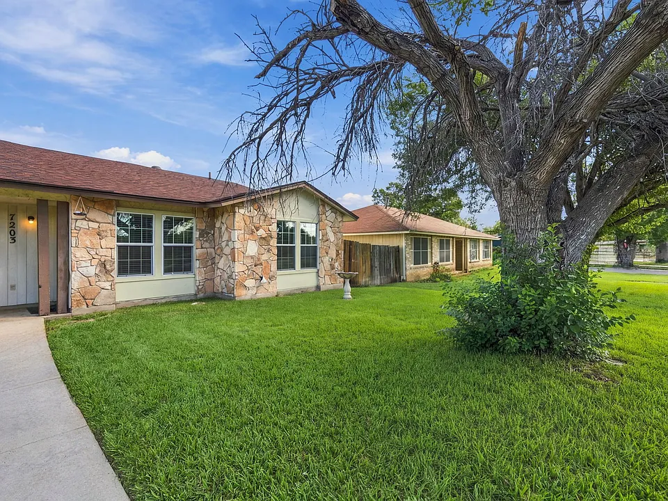 7203 Timbercreek Dr
