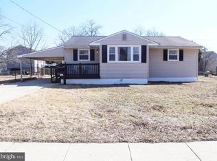 11 Macknight Dr, Clementon, NJ 08021