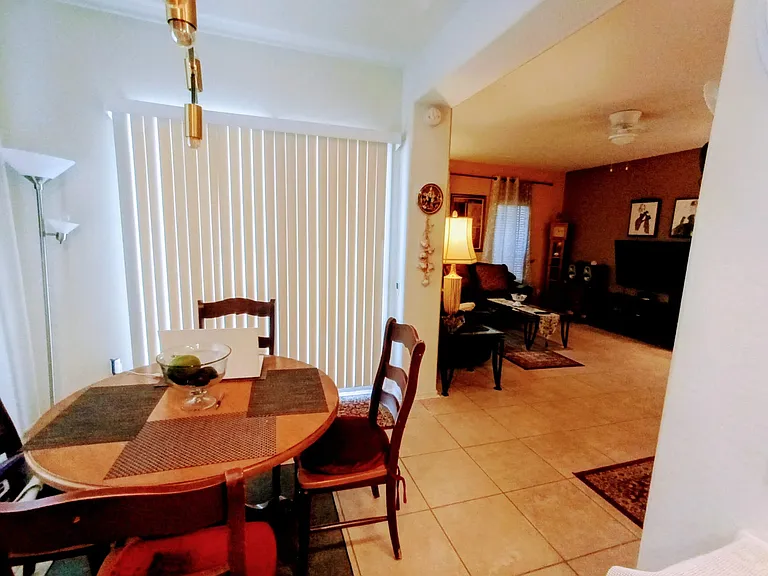 Dinning/ Kitchen
Area
Open space concept