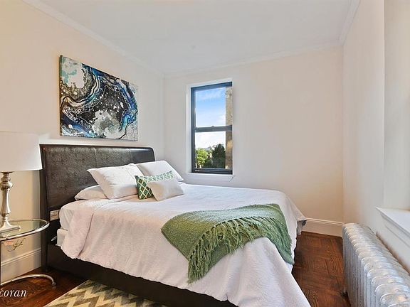3rd image of 14809 Northern Blvd APT 3E