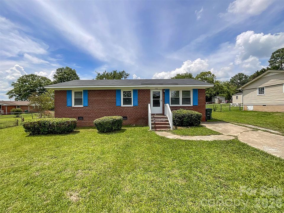 1st image of 102 Martin Luther King Memorial Dr