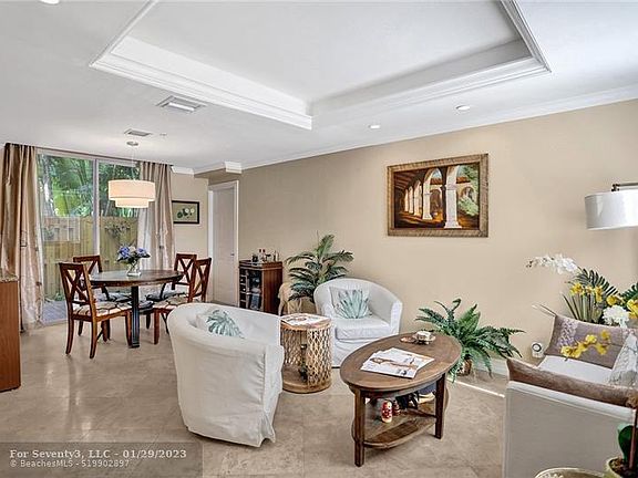 3rd image of 1632 NE 5th Ct #1632