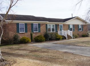 1419 Tucker Rd, Grimesland, NC 27837