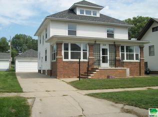608 W Willow St, Cherokee, IA 51012