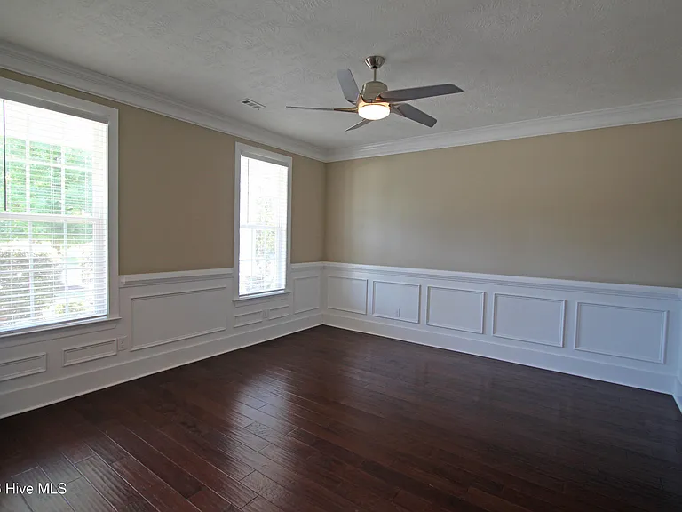 7218 Hoffman Dr — Photo 5