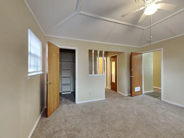7108 Ellis Rd — Photo 10
