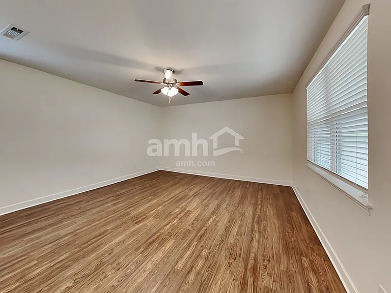 5068 Trailwater Dr — Photo 6