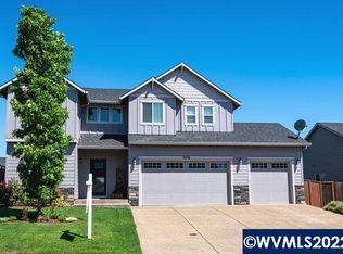 656 SE Mustang Loop, Sublimity, OR 97385