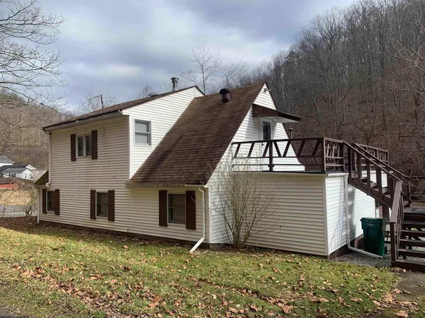 4667 Saint Clara Rd, Alum Bridge, WV 26321