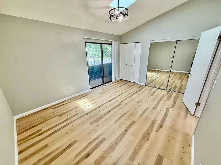 823 N Cherry St #3 — Photo 10