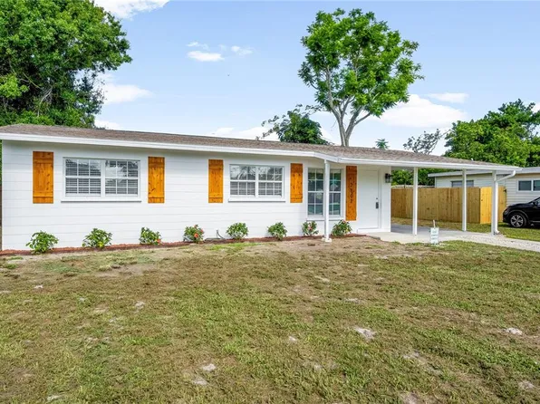 2802 21st St W, Bradenton, FL 34205