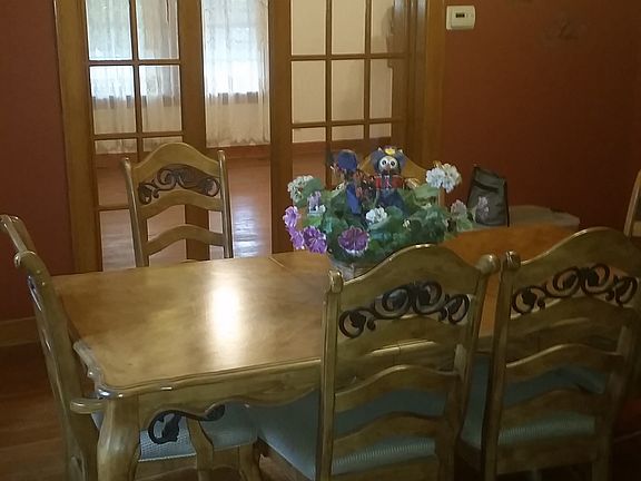 Pocket doors from dining roo