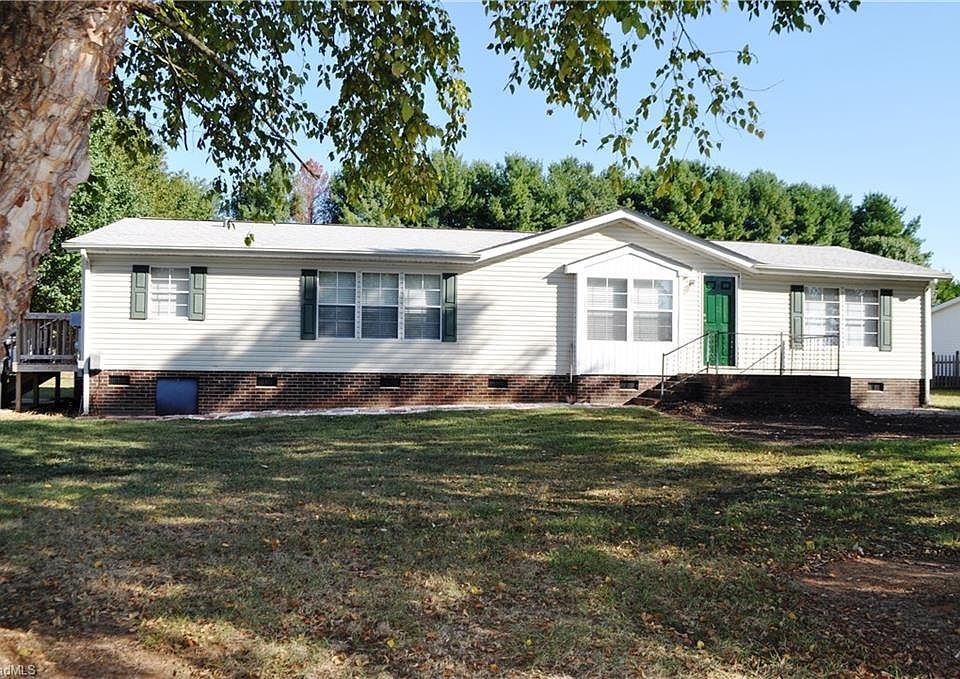 1st image of 120 Sage Ln