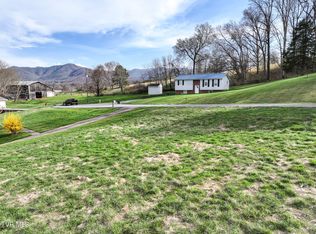 Dillow Hill Dr, Chuckey, TN 37641