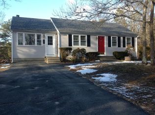 101 Quashnet Rd, Mashpee, MA 02649