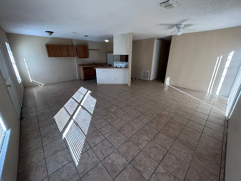 7809 Sarepto — Photo 3