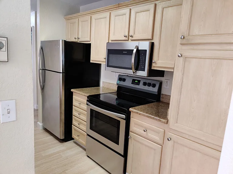Fully updated kitchen with stainless steel appliances