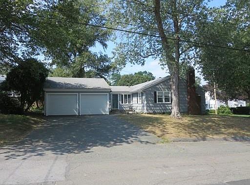 2nd image of 10 Evergreen Dr