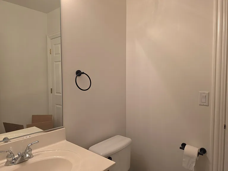 2085 Valor Ct — Photo 37