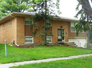 15104 Spruce Ln, Oak Forest, IL