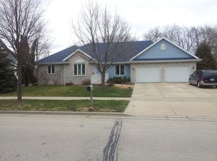 1317 McLean Dr, Madison, WI 53718