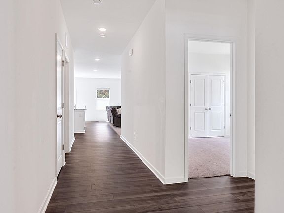 3rd image of 89 Molly Mac Ln