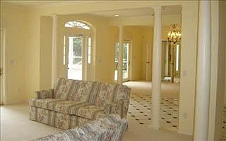 3rd image of 13 Live Oak Ln