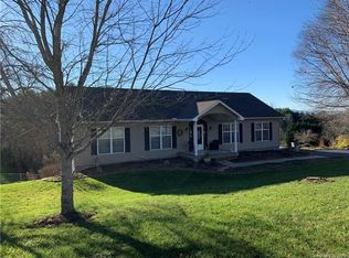 158 Kennedy Rd, Weaverville, NC 28787