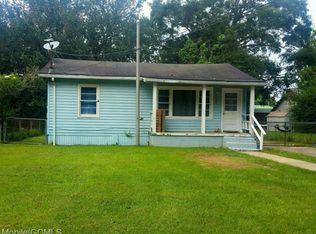 408 W Grant St, Chickasaw, AL 36611