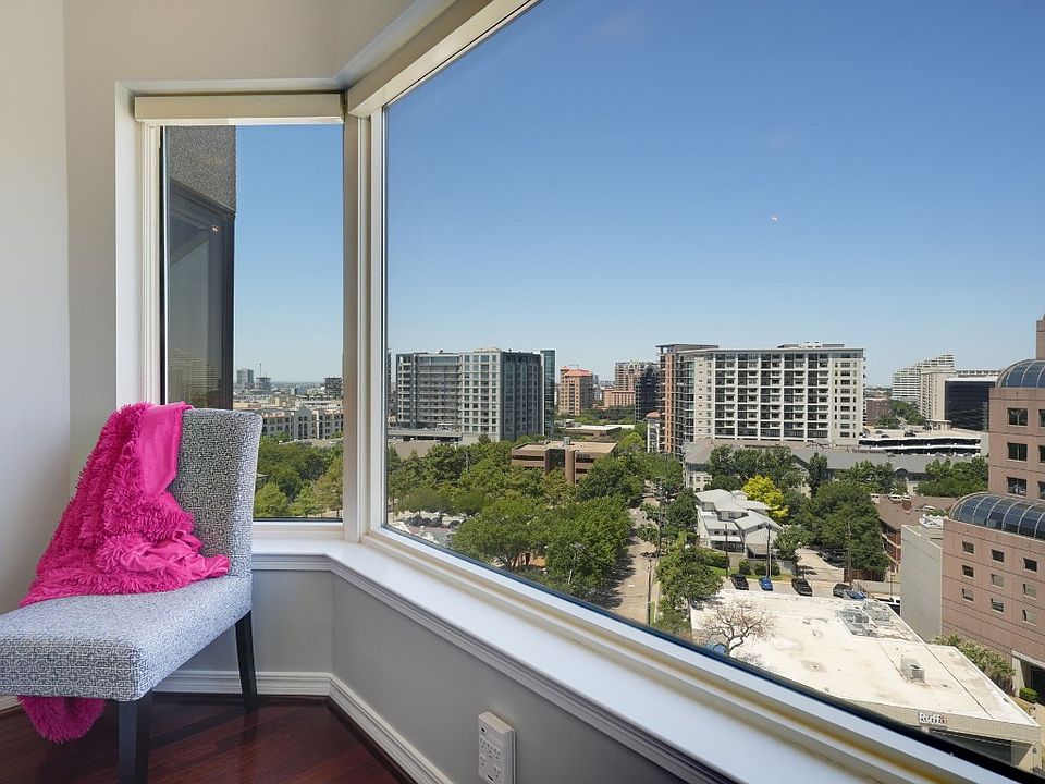 1st image of 3030 McKinney Ave APT 1104