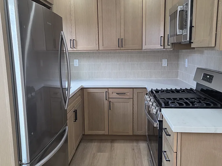 Kitchen Steel appliances