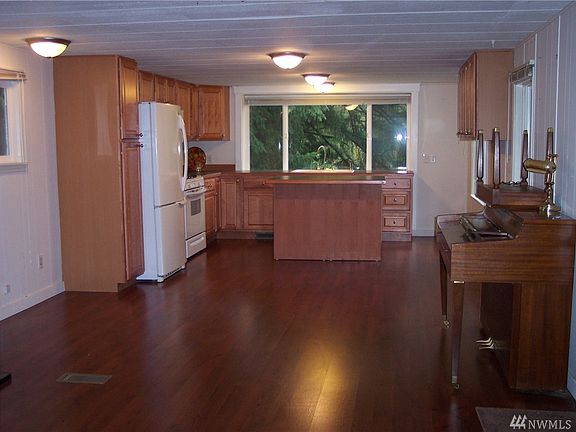 5th image of 10413 229th St SE