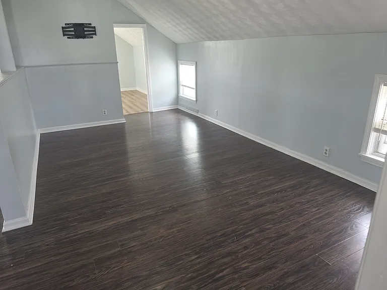 34 Hood St #1 — Photo 10