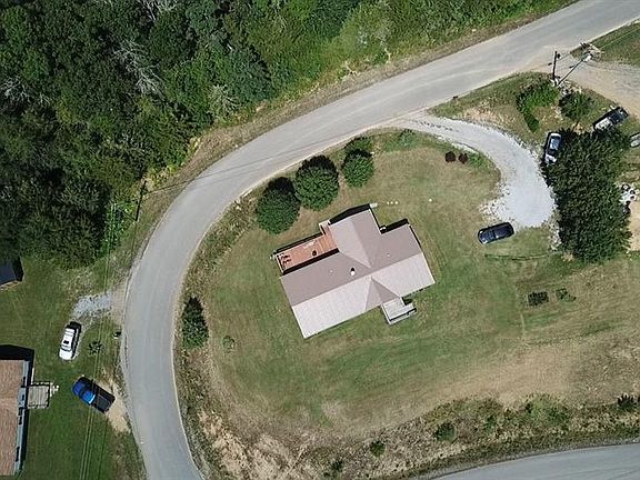 4th image of 1502 Hollow Springs Way