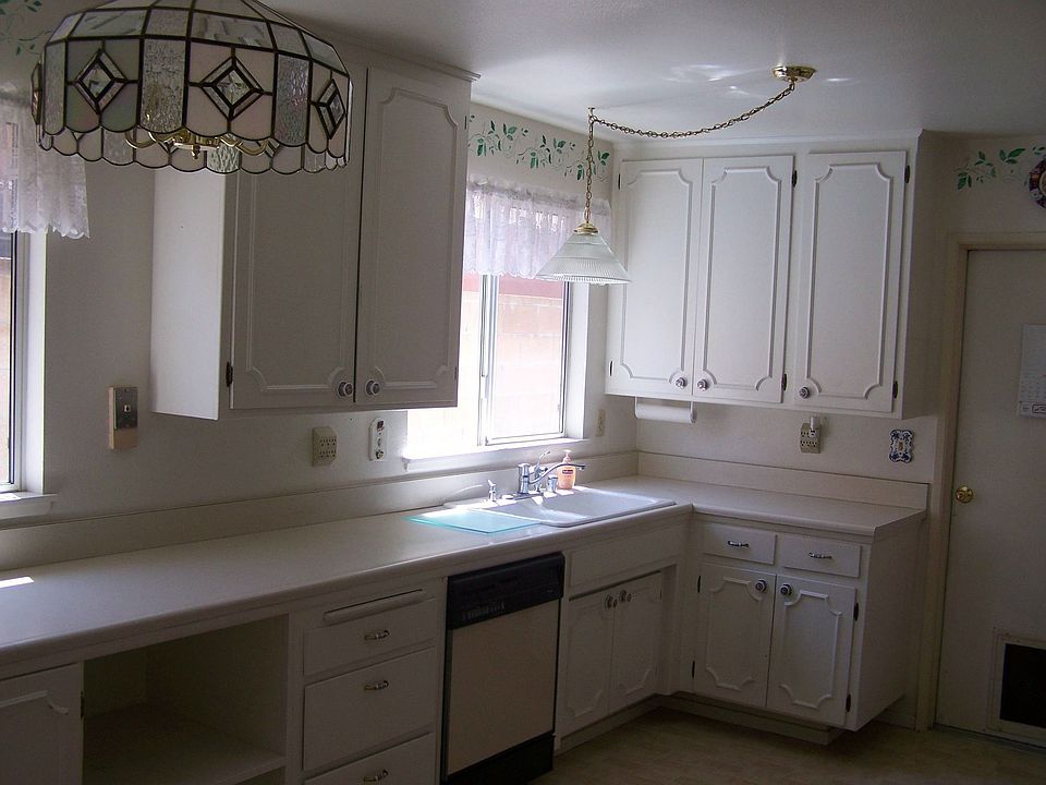 Bright Open Kitchen
