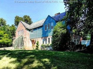 1101 Edgewood Dr, Charleston, WV 25302