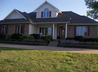 12431 E Outpost Cir, Nevada, MO 64772