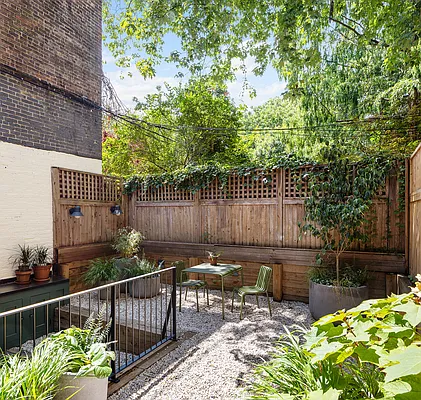 Sold by Compass | media 4