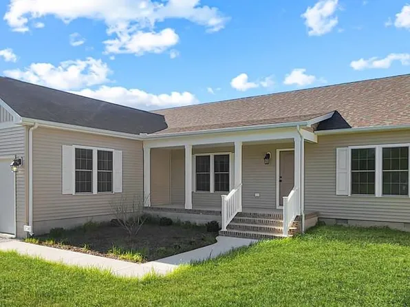 37348 Doubloon Dr, Greenbackville, VA 23356