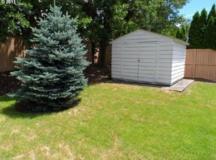 358 Meadowbrook Dr, Central Pt, OR 97502