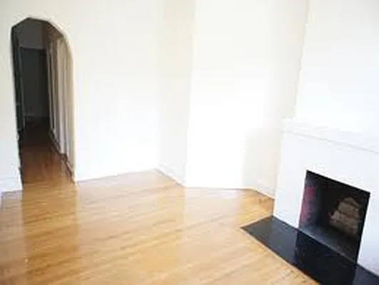 Rented by KVNY Soho | media 10