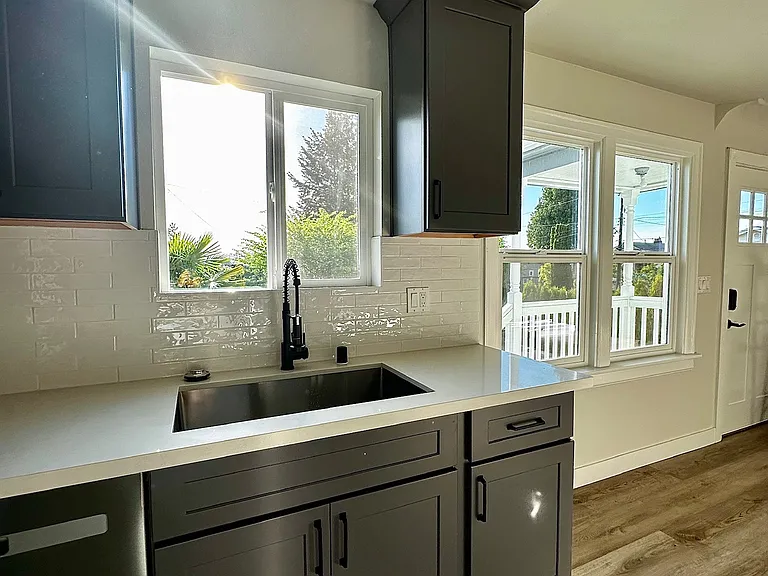 9746 Phinney Ave N #1 — Photo 4